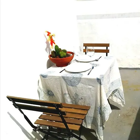 Estudio De Plaza Del Carmen * לה סנטה