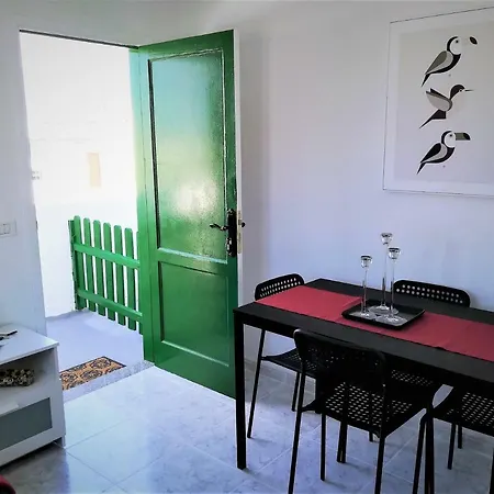 Estudio De Plaza Del Carmen 拉桑塔